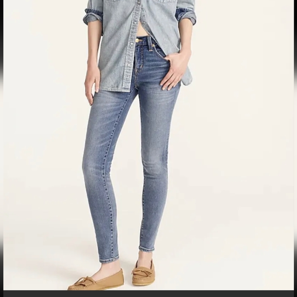 J.Crew TALL 8" rise TOOTHPICK JEAN IN HORSESHOE WASH, size 31